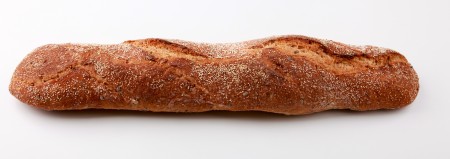 בגט רוסטיק עם קמח מלא וגרעיני פשתן